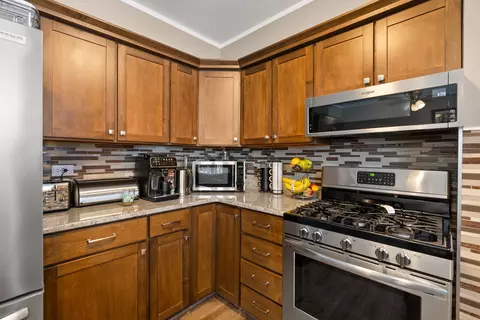 8232 S Ferdinand Ave, Bridgeview, IL 60455 photo 9