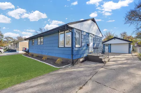 19 Mohawk Dr, Thornton, IL 60476