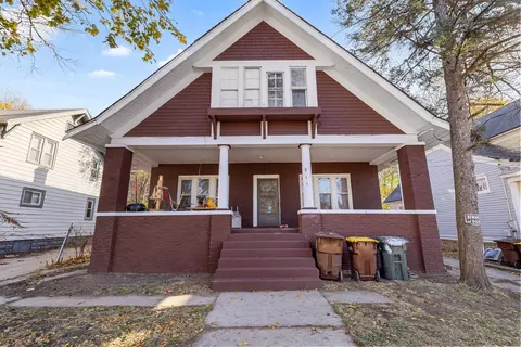915-917 N Winnebago St, Rockford, IL 61103