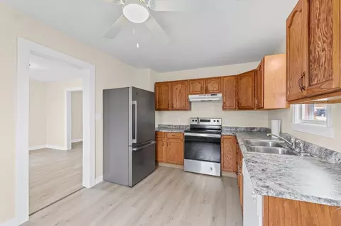 1001 Pancake St, Bloomington, IL 61701 photo 22