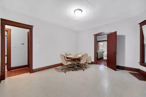 511 E 3rd Ave, Joliet, IL 60433 photo 21