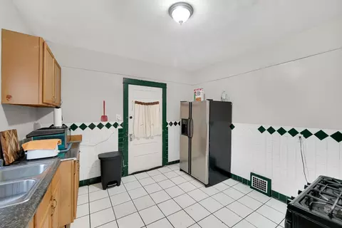 511 E 3rd Ave, Joliet, IL 60433 photo 23