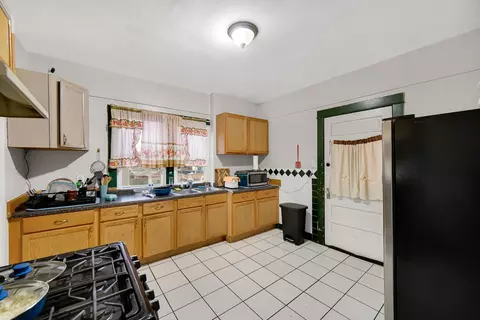 511 E 3rd Ave, Joliet, IL 60433 photo 22
