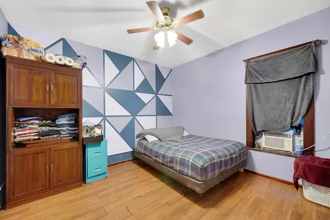 511 E 3rd Ave, Joliet, IL 60433 photo 25