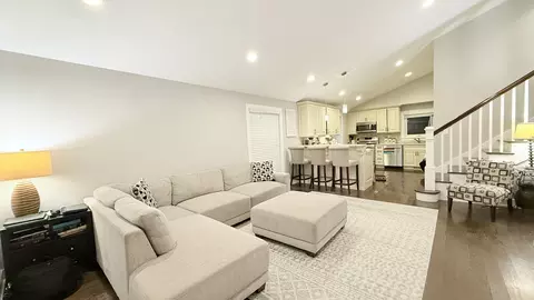 Living - 7020 Wright Ter, Niles, IL 60714 photo 1 of 2