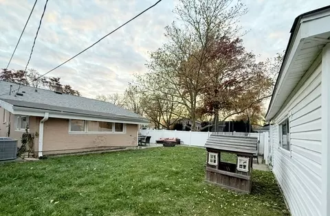 Exterior - 7020 Wright Ter, Niles, IL 60714 photo 3 of 3