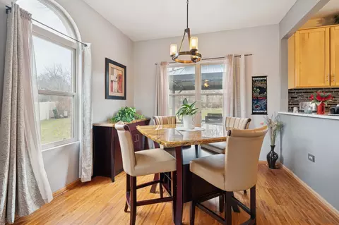 Dining - Undisclosed, Oak Forest, IL 60452 photo 1 of 2