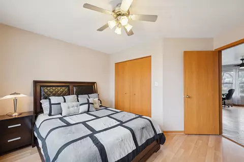 Bedroom - Undisclosed, Oak Forest, IL 60452 photo 4 of 7