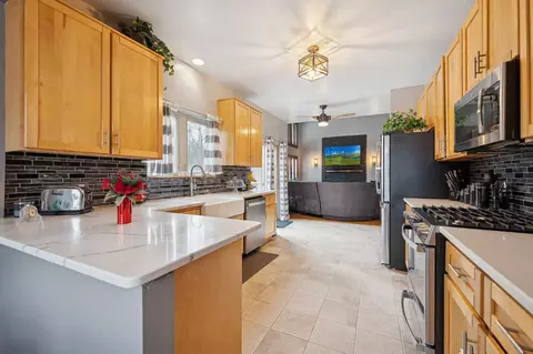 Kitchen - Undisclosed, Oak Forest, IL 60452 photo 1 of 2