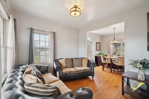 Living - Undisclosed, Oak Forest, IL 60452 photo 1 of 4