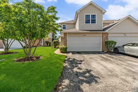 8423 Stratford Dr, Tinley Park, IL 60487