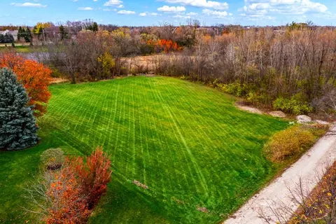 32 W396 Forest Dr, Aurora, IL 60502 photo 14