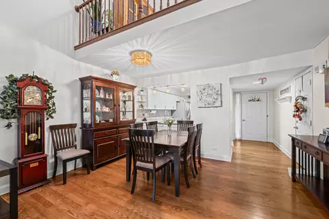 Dining - 1003 Bentley Ln, Bartlett, IL 60103 photo 2 of 3