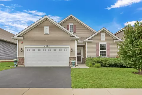6296 Doral Dr, Gurnee, IL 60031