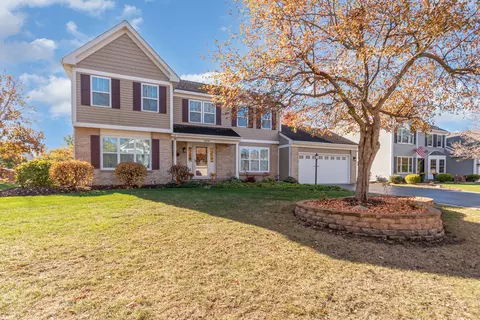 6076 Indian Trail Rd, Gurnee, IL 60031