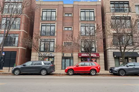 2244 W Belmont Ave #3W, Chicago, IL 60618