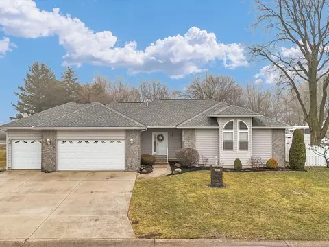 107 Jones Blvd, Tuscola, IL 61953