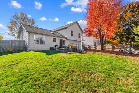 24328 Whispering Trails Dr, Plainfield, IL 60585 photo 6