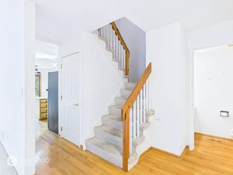Entry Way - 236 Shadowbend Dr, Wheeling, IL 60090 photo 1 of 2