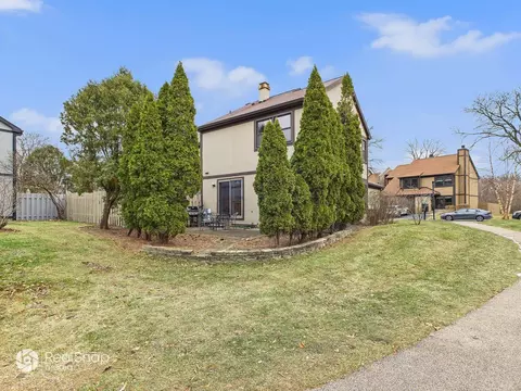 Exterior - 236 Shadowbend Dr, Wheeling, IL 60090 photo 6 of 7