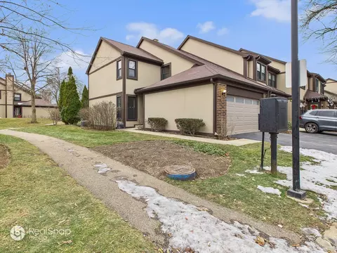 Other - 236 Shadowbend Dr, Wheeling, IL 60090 photo 1 of 8
