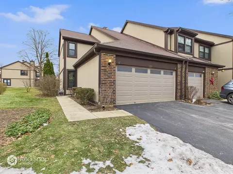 Exterior - 236 Shadowbend Dr, Wheeling, IL 60090 photo 2 of 7