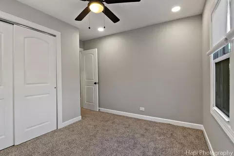 Bedroom - 2610 S Thomas Ct, Mchenry, IL 60051 photo 2 of 5