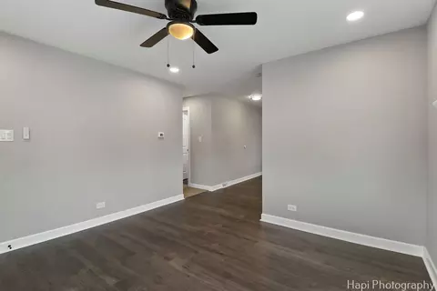 Living - 2610 S Thomas Ct, Mchenry, IL 60051 photo 3 of 3
