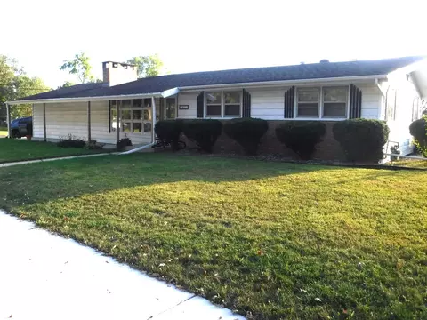 1256 Marla Ter, Bradley, IL 60915