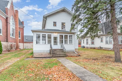 315 S Gage St, Somonauk, IL 60552