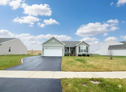 8505 White Oaks Ct, Wonder Lake, IL 60097