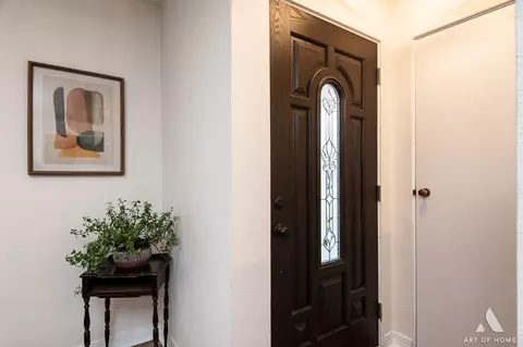 Entry Way - 930 E 8th St, Lockport, IL 60441 photo 1 of 1
