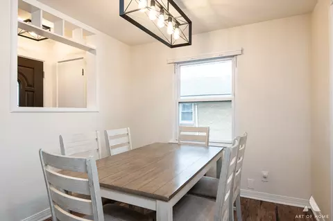 Dining - 930 E 8th St, Lockport, IL 60441 photo 1 of 7