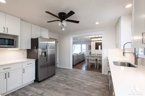 Kitchen - 930 E 8th St, Lockport, IL 60441 photo 5 of 5