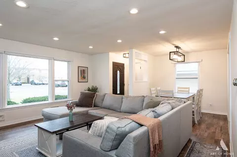 Living - 930 E 8th St, Lockport, IL 60441 photo 5 of 5