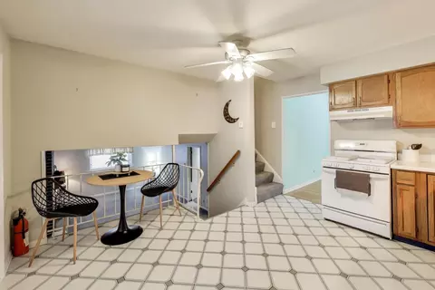 Kitchen - 1046 Martingale Dr, Bartlett, IL 60103 photo 3 of 3
