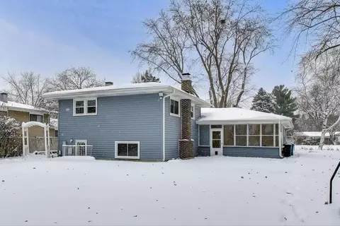 Exterior - 1046 Martingale Dr, Bartlett, IL 60103 photo 4 of 8