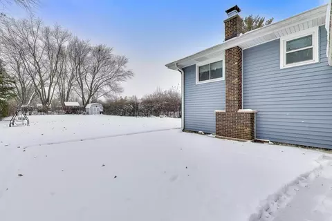 Exterior - 1046 Martingale Dr, Bartlett, IL 60103 photo 5 of 8