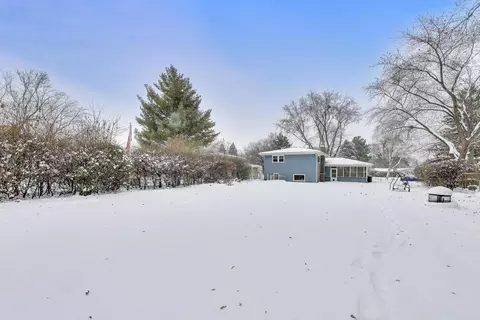 Exterior - 1046 Martingale Dr, Bartlett, IL 60103 photo 7 of 8
