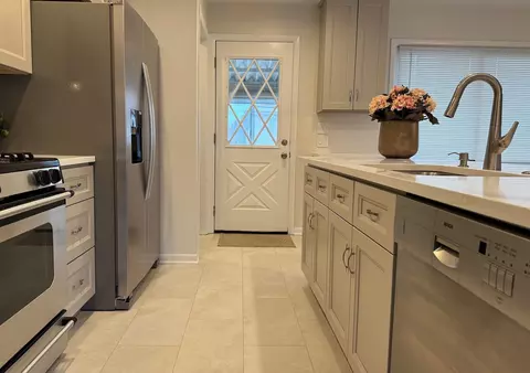 Kitchen - 1411 Anthony Rd, Wheeling, IL 60090 photo 8 of 8