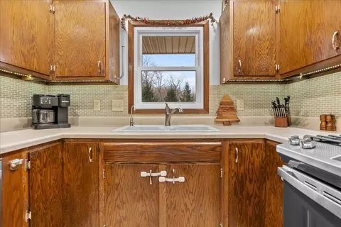 1501 Us Highway 150, Congerville, IL 61729 photo 11