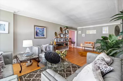 Living - 5555 S Everett Ave #C14, Chicago, IL 60637 photo 2 of 3