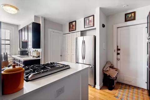 Kitchen - 5555 S Everett Ave #C14, Chicago, IL 60637 photo 4 of 4
