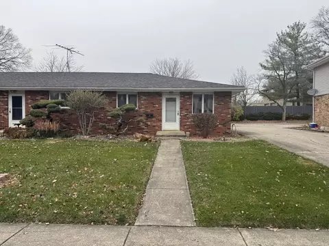 113 Town Crest Dr #D, New Lenox, IL 60451