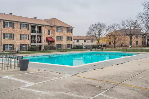 Exterior - Undisclosed, Hoffman Estates, IL 60169 photo 2 of 5