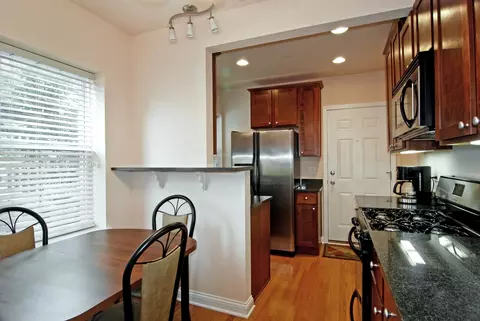 Kitchen - 56 Forest Ave #1N, Riverside, IL 60546 photo 2 of 5