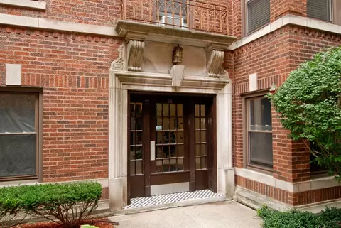 Exterior - 56 Forest Ave #1N, Riverside, IL 60546 photo 1 of 4