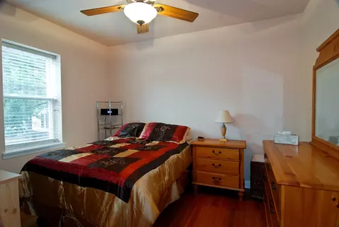 Bedroom - 56 Forest Ave #1N, Riverside, IL 60546 photo 1 of 1