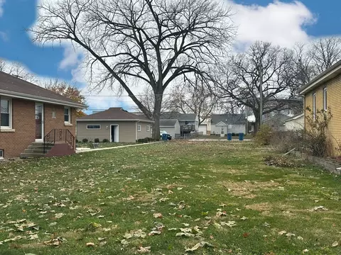 183 N Fulton Ave, Bradley, IL 60915