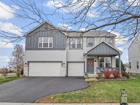 38 E Meadow Dr, Cortland, IL 60112